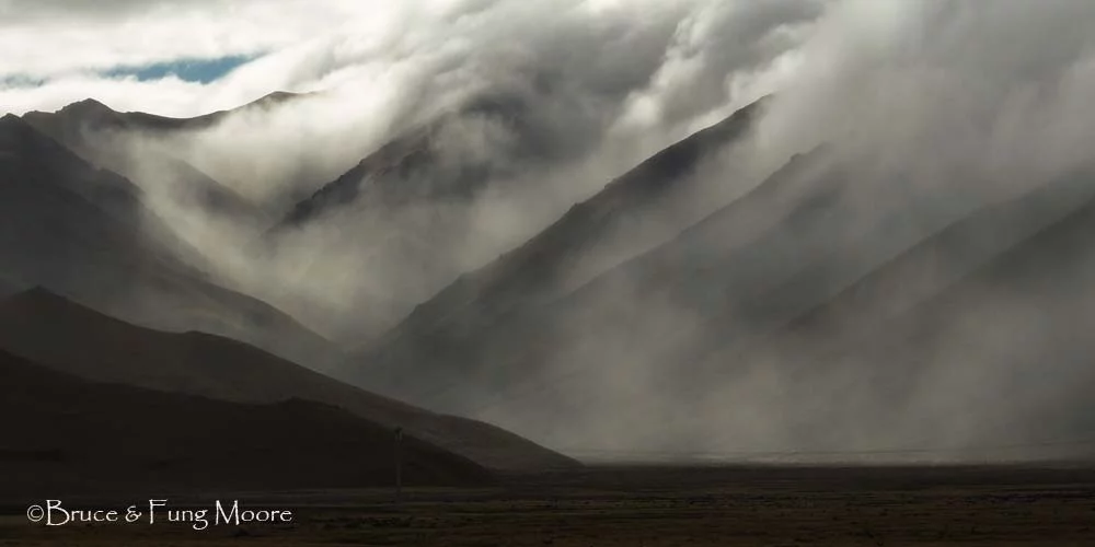 Rain shadow scenery near Tekapo, New Zealand