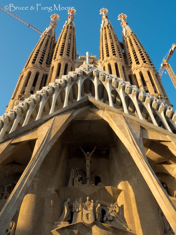 The Passion Facade, La Sagrada Familia
