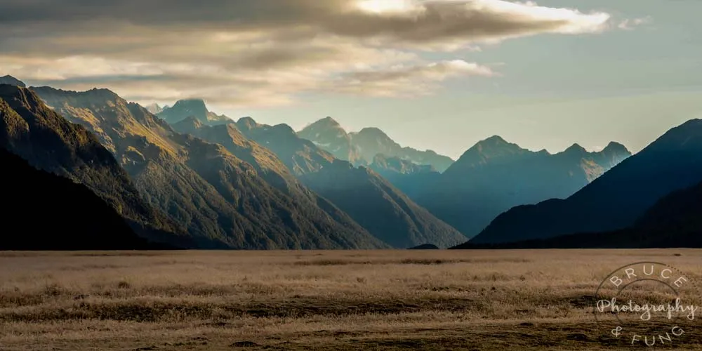 Eglinton Valley Eglinton Valley on the way to Milford Sound