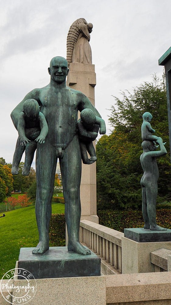 Happy men with babies statues in Vigeland Sculpture Park